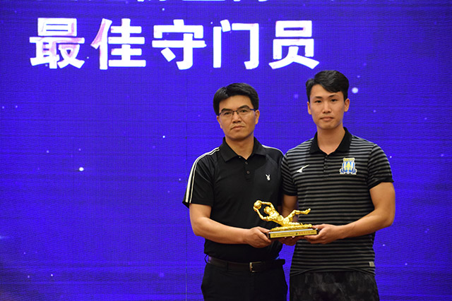 欧冠-莱万坎塞洛破门 巴萨总比分4-2那不勒斯晋级